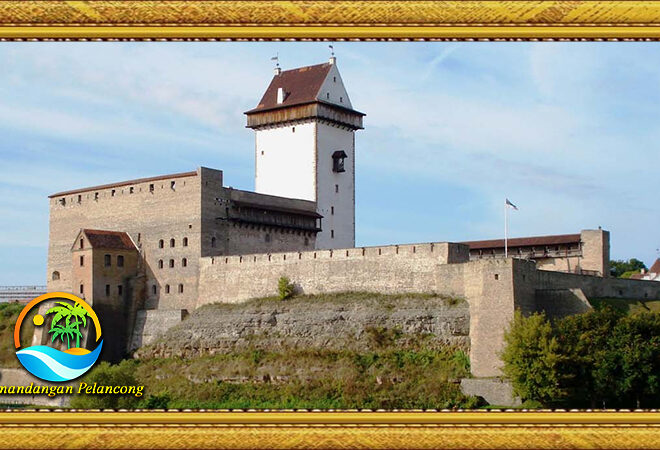 Jejak Sejarah di Benteng Narva, Estonia